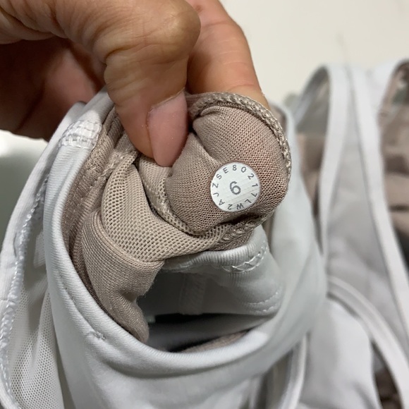 Lululemon Double layered sports bra - Picture 3 of 3